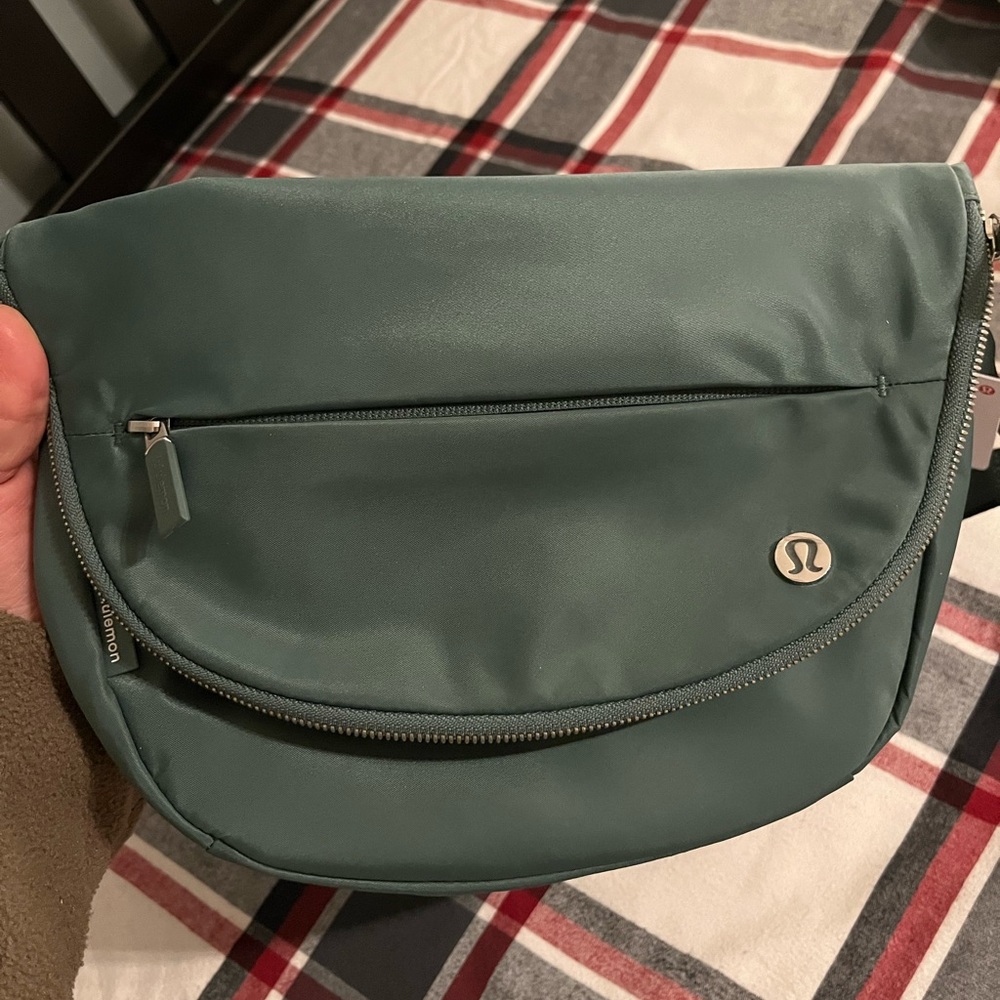 Lululemon All Night Festival Bag